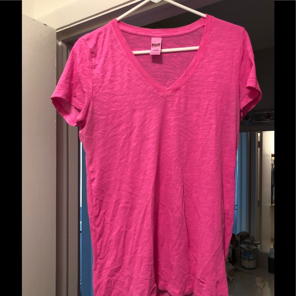BNWOT Victoria’s Secret PINK Vneck